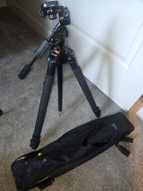 Black Camera Tripod with Carry Bag - Professional Support for Photo & Video